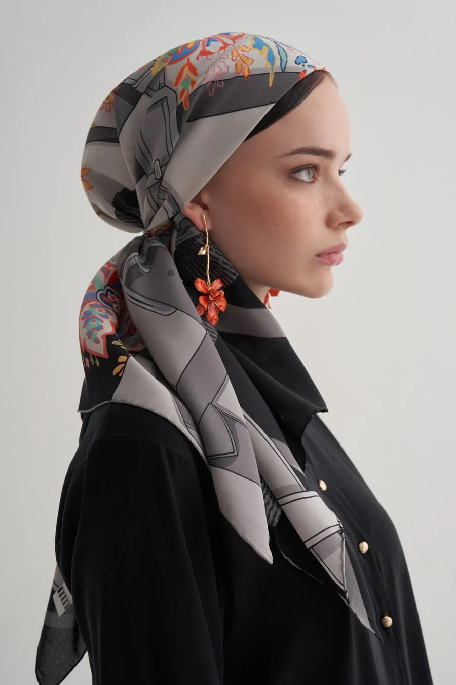 BLACK BELVİA GRİ EŞARP