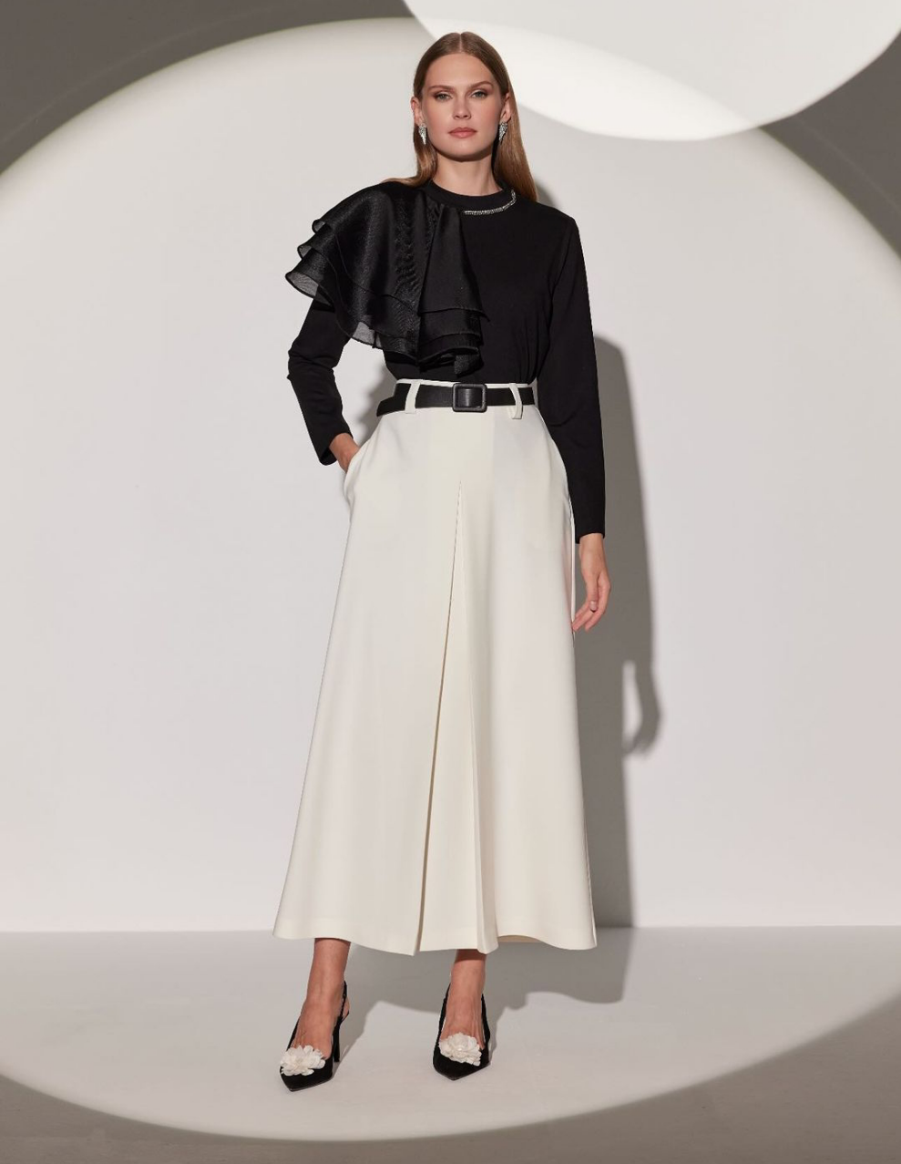 9017 Organze Plikaşeli Etek Takım Ekru - Siyah