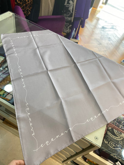 İPEKEVİ İMZALI EŞARP