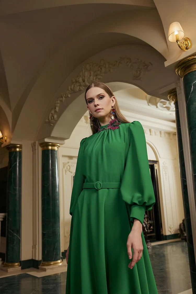 3149 Dilan Elbise Yaka Detaylı