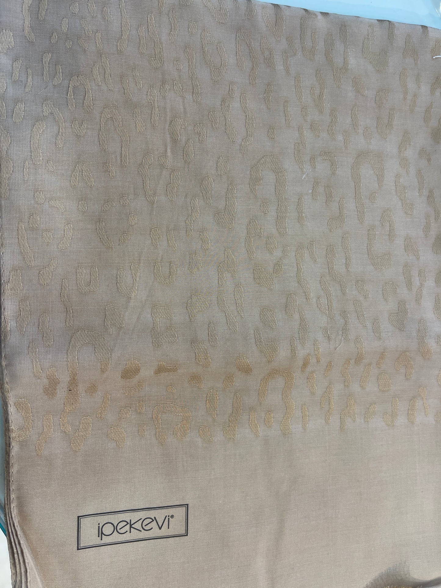 İPEKEVİ DÖRT MEVSİM LEOPAR ŞAL