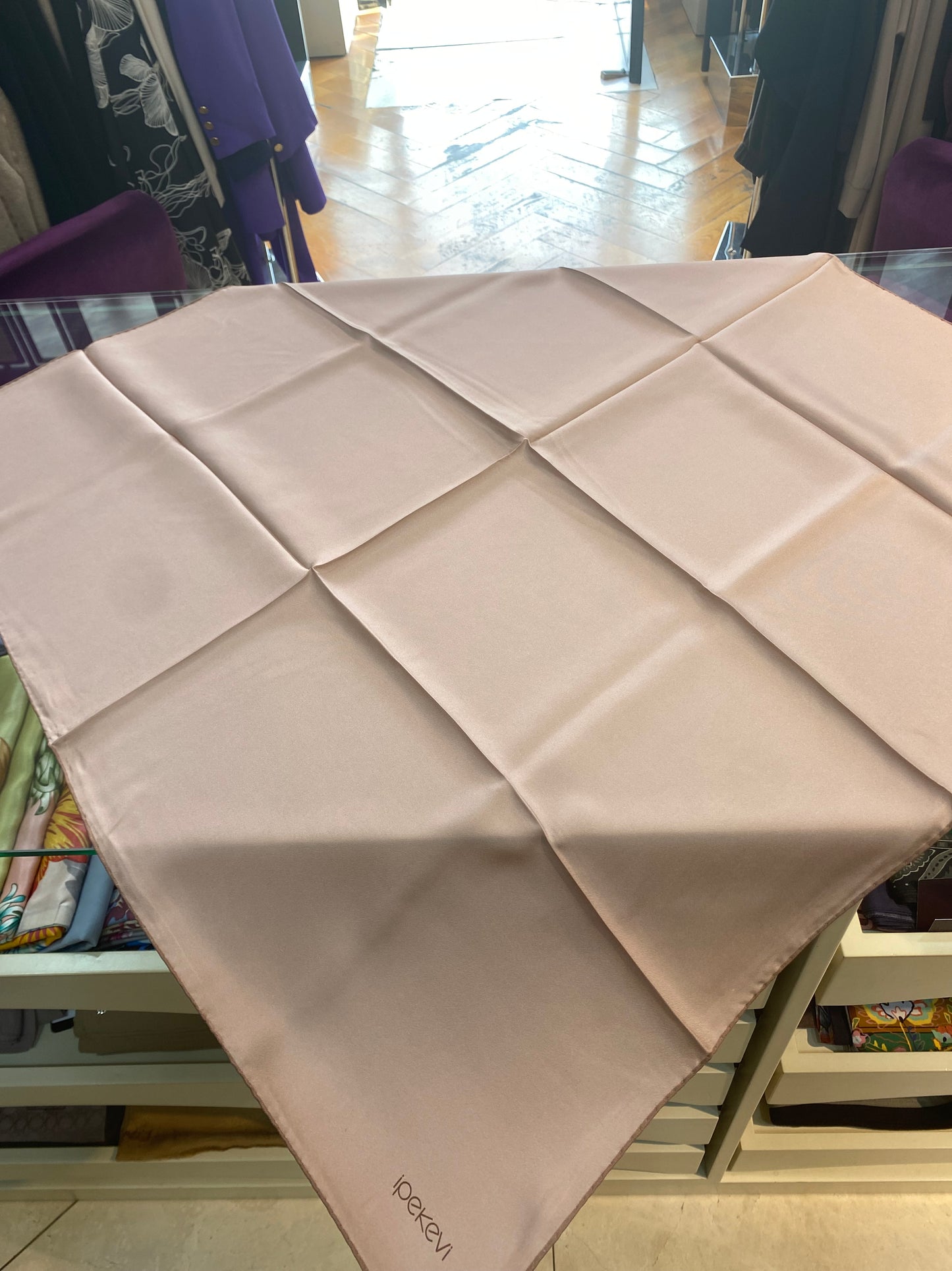 İPEKEVİ DÜZ EŞARP