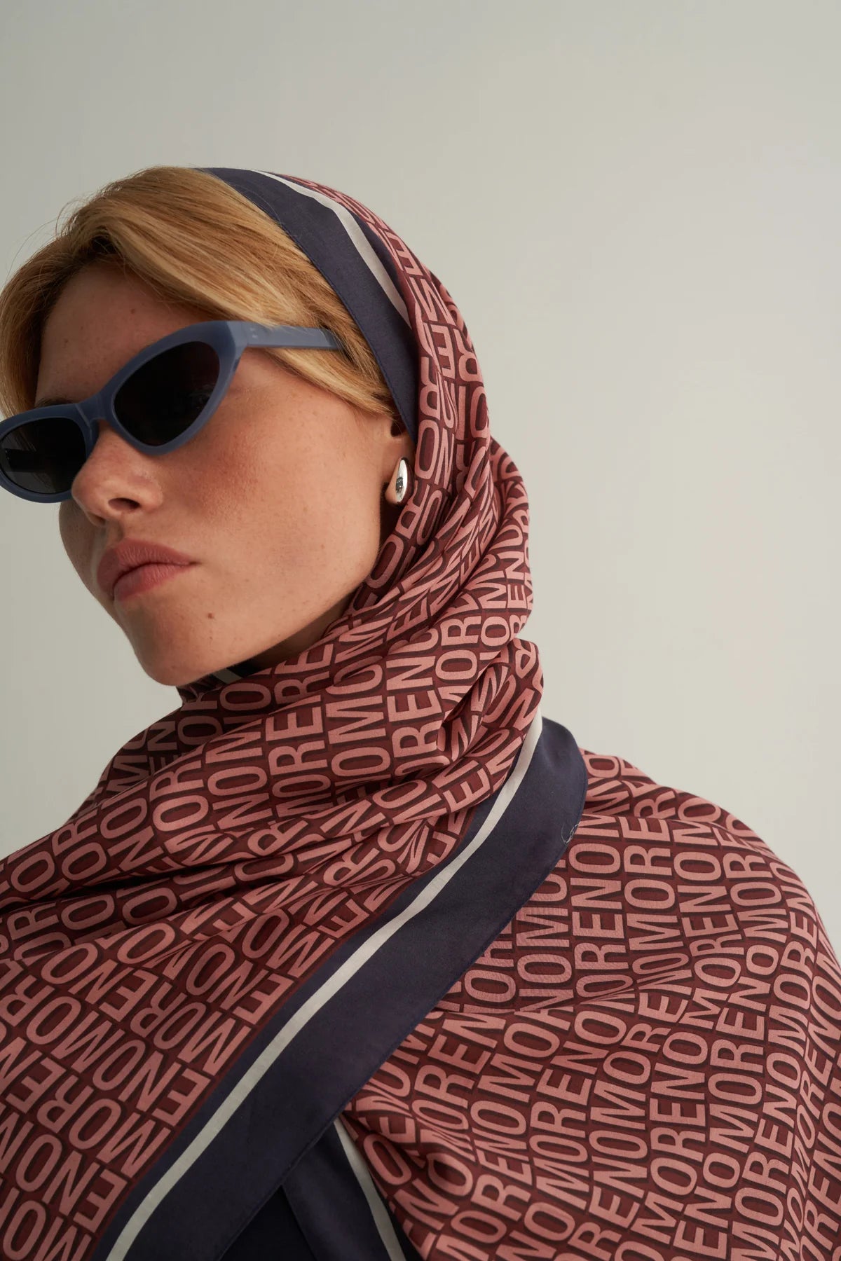 W Moreno Silk Logolu Yün İpek Şal