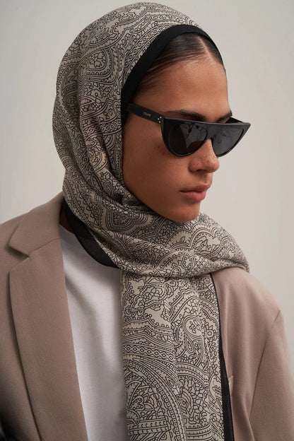 Black Azalea Yün İpek Şal