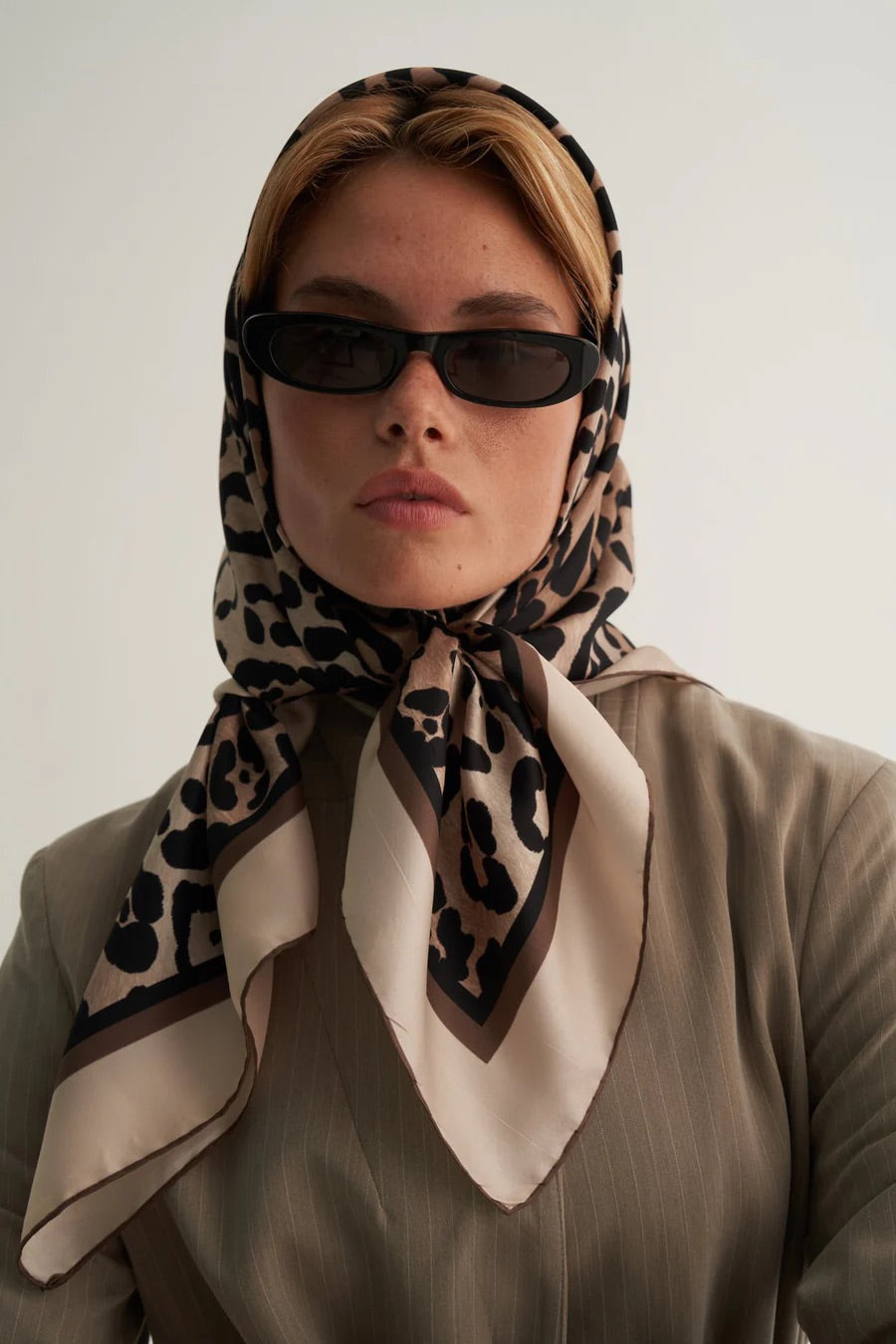 BEİGE LEOPAR EŞARP