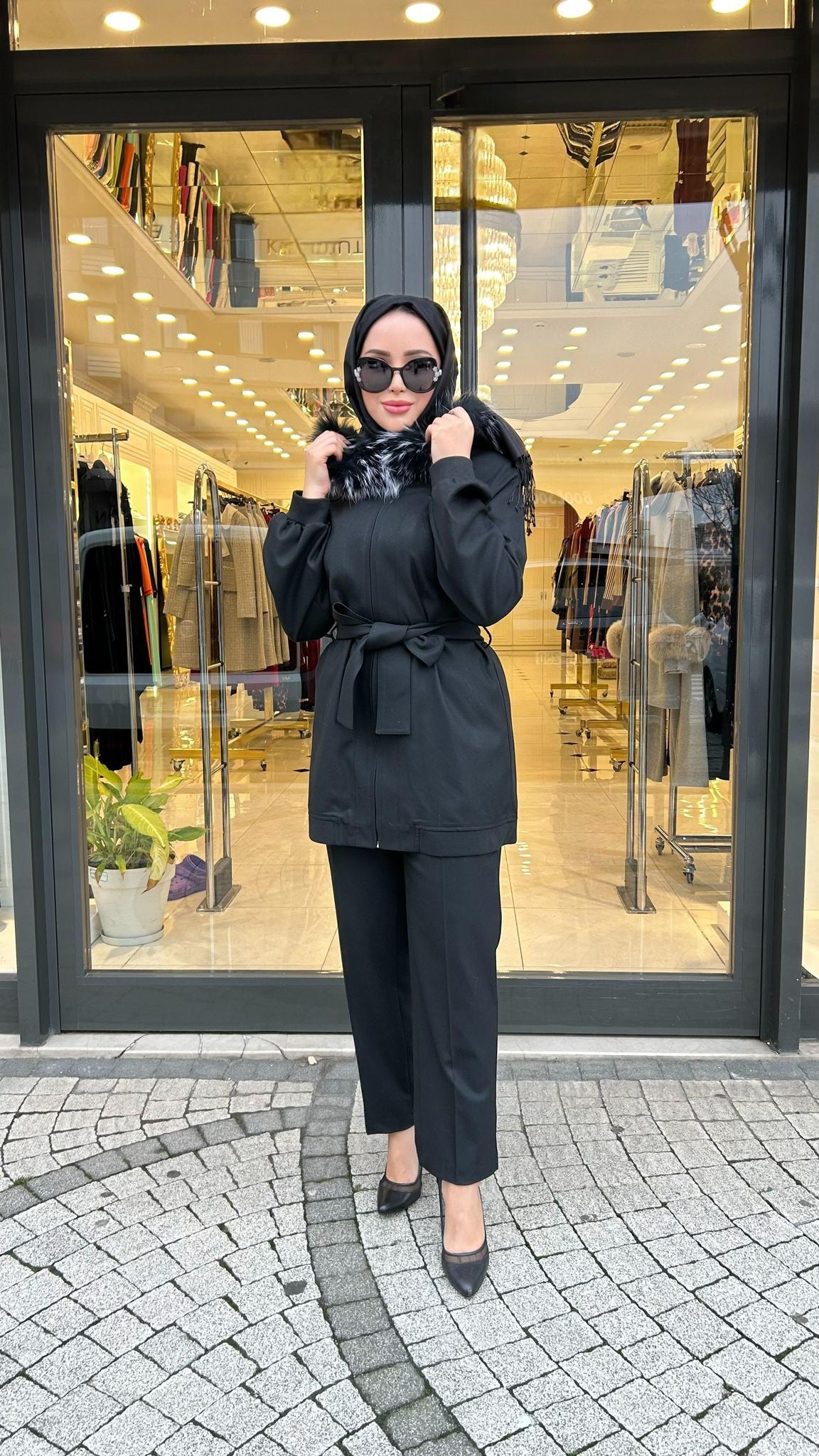 72011 Orijinal Tilki Kürk Detaylı Kapüşonlu Pantolon Takım Siyah